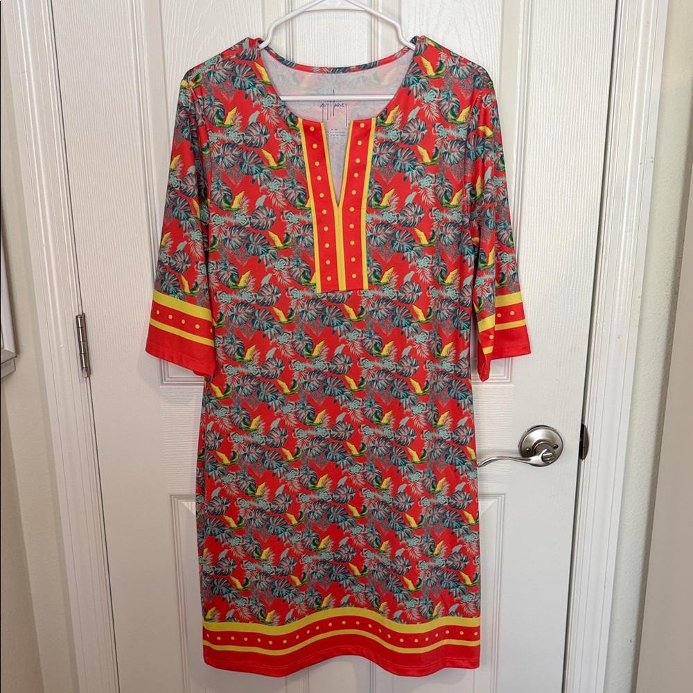Guy Harvey Tropical Print dress. Accented with yellow polka dot. 3/4 sleeves - Picture 1 of 4